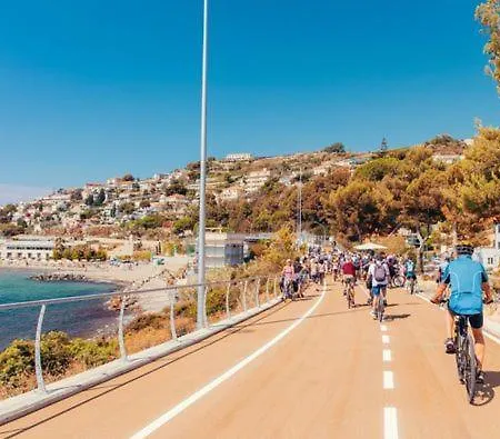 Mobydick, Central, Walk To The Beach, Private Parking Imperia