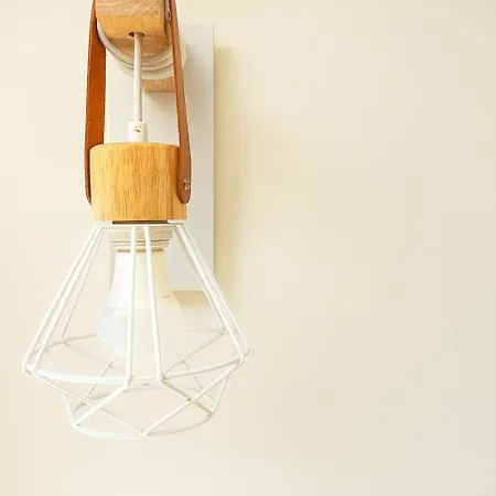 Mobydick, Central, Walk To The Beach, Private Parking Imperia