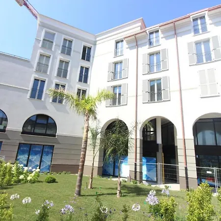 Appartement Mobydick, Central, Walk To The Beach, Private Parking