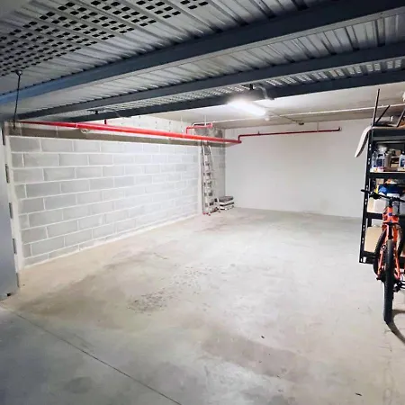 Mobydick, Central, Walk To The Beach, Private Parking アパート *